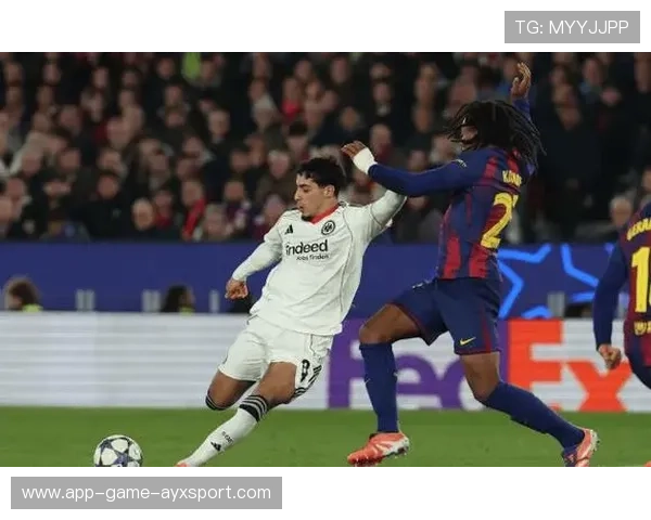 巴萨孔德梅开二度，逆转法兰克福晋级有望